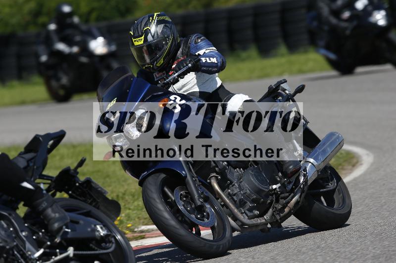 /Archiv-2024/29 12.06.2024 MOTO.CH Track Day ADR/Gruppe blau/52